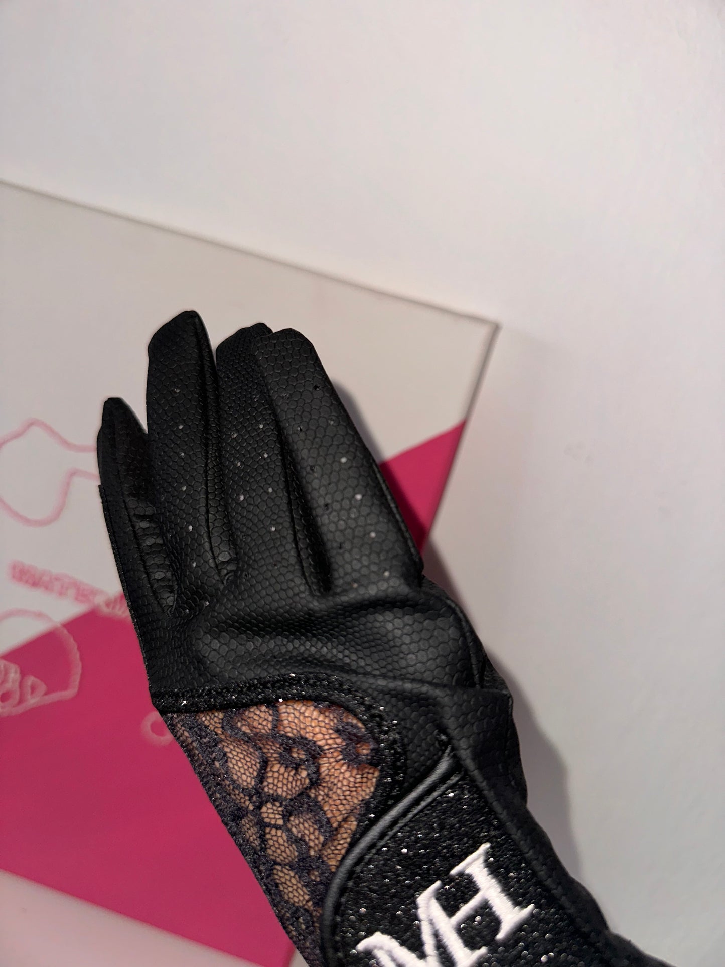 Csipkés Verseny Kesztyű