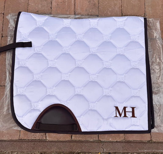 Dressage - Satin Saddlepad - Show White/Barna