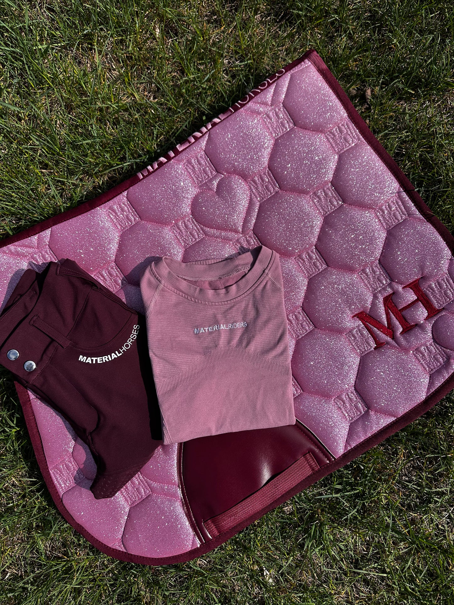 Valentine’s Day - Glitter Saddlepad 🩷🌸