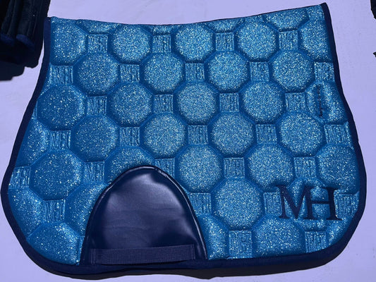Előrendelés - Glitter Saddlepad - Literally Summering 🩵🌊💙