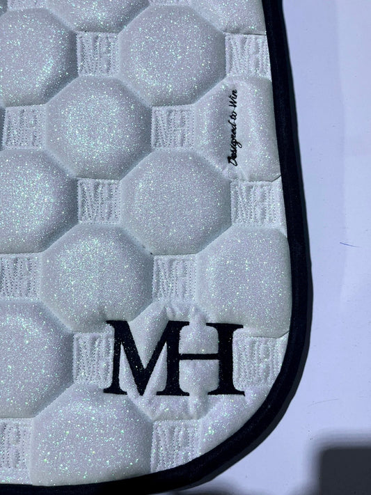 Hamarosan érkezik - Glitter UGRÓ Szett - Designed to Win 🤍🏆