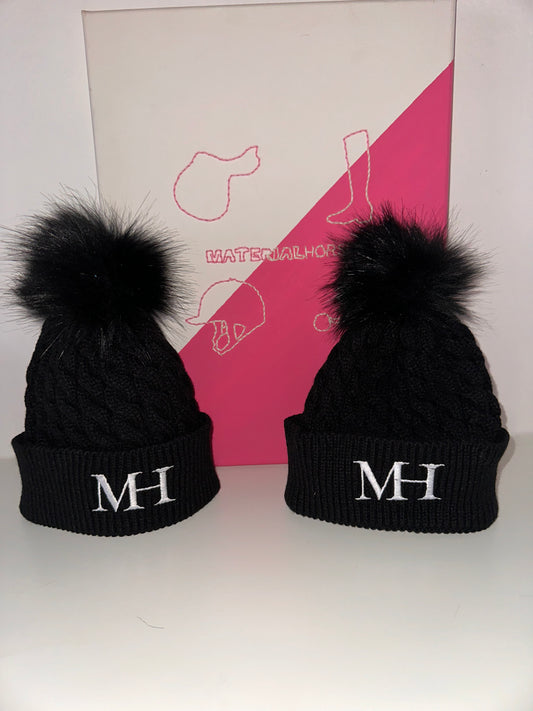 MH - Kötött Sapi PomPom- Black 🖤 ❄️❄️