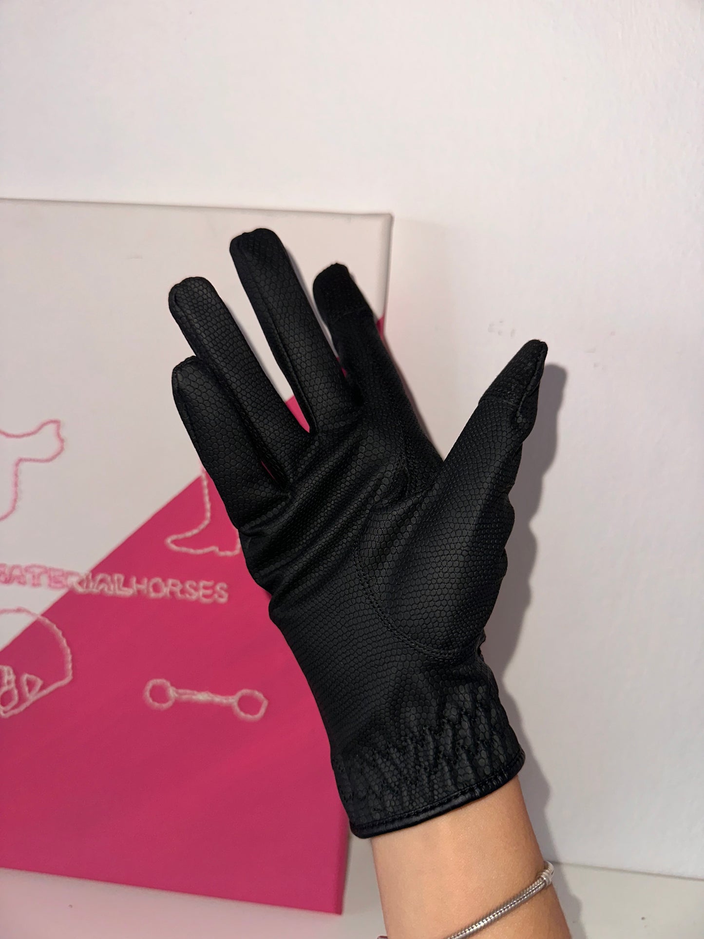 Csipkés Verseny Kesztyű