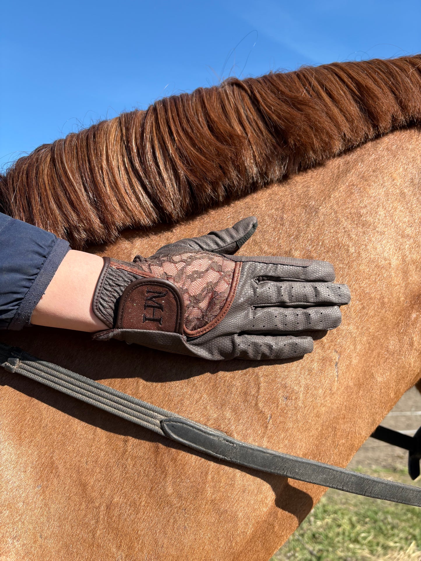 Csipkés Verseny Kesztyű - Barna