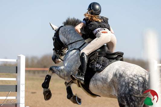 Hamarosan érkezik - Glitter Saddlepad - Drop the Money🖤✨